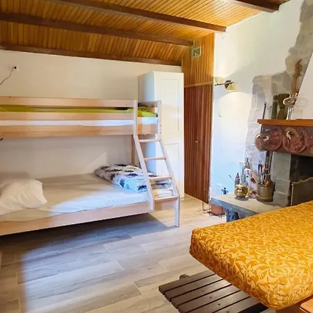 Casa Nel Della Val Bormida شقة